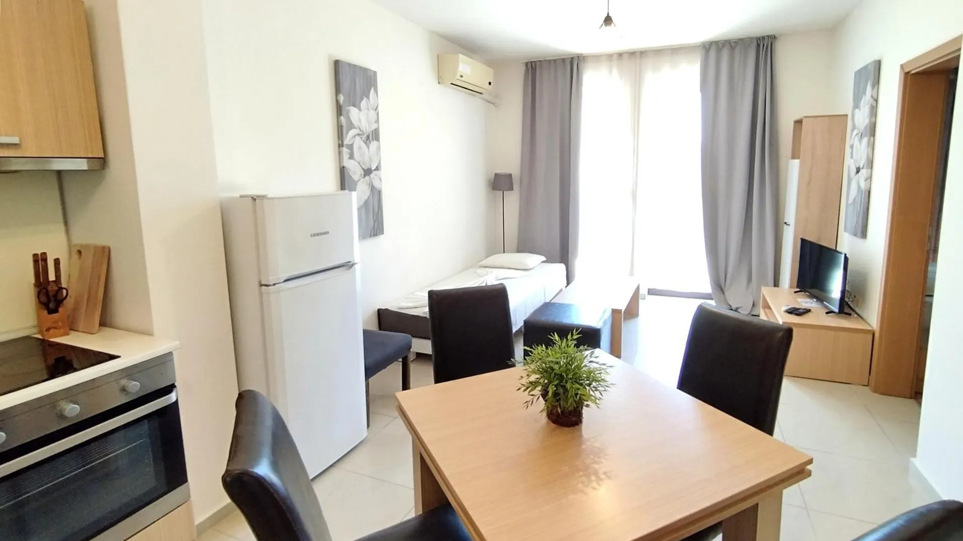 New Line Village Apartments Sunny Beach