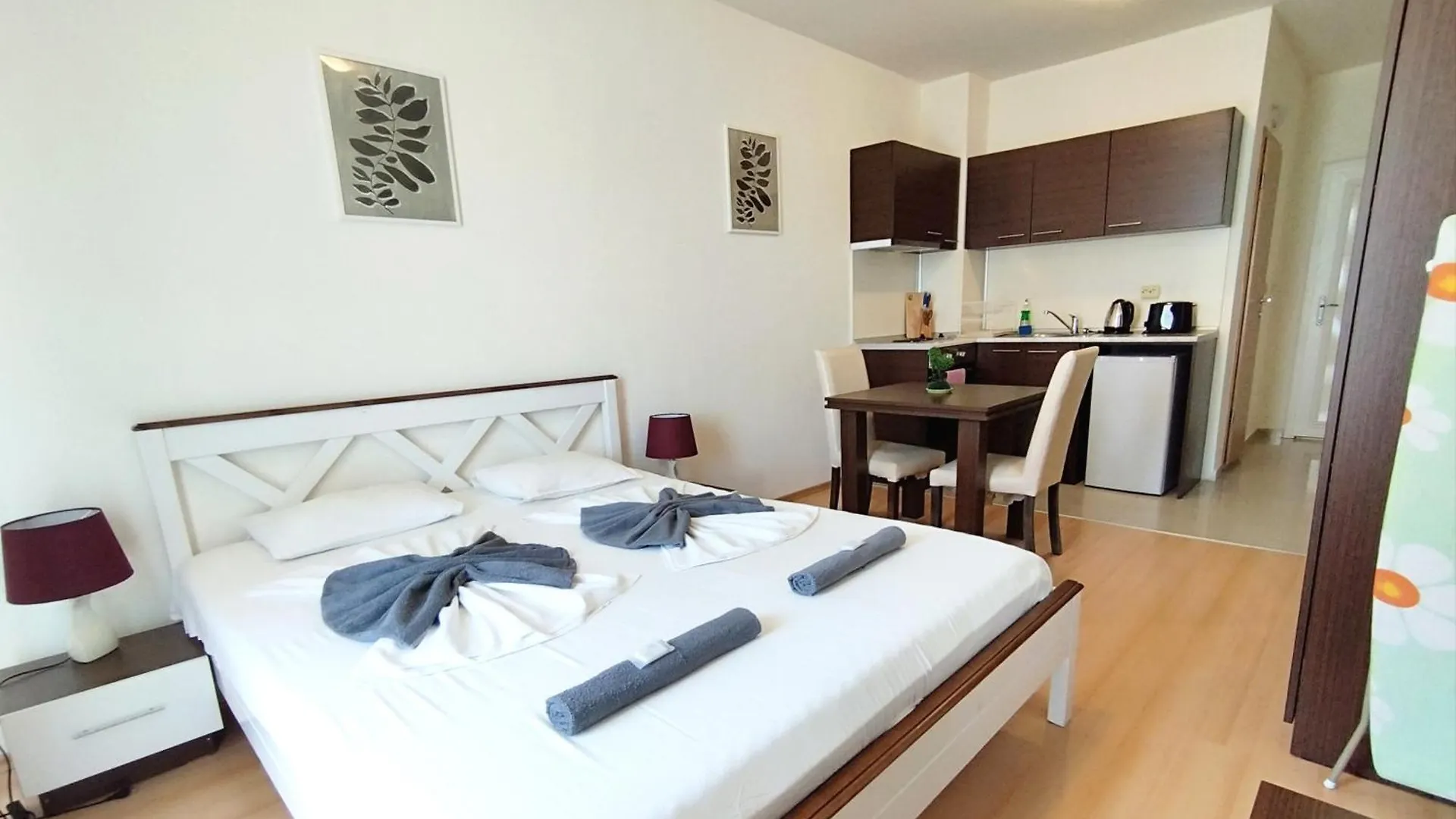 New Line Village Apartments Sunny Beach