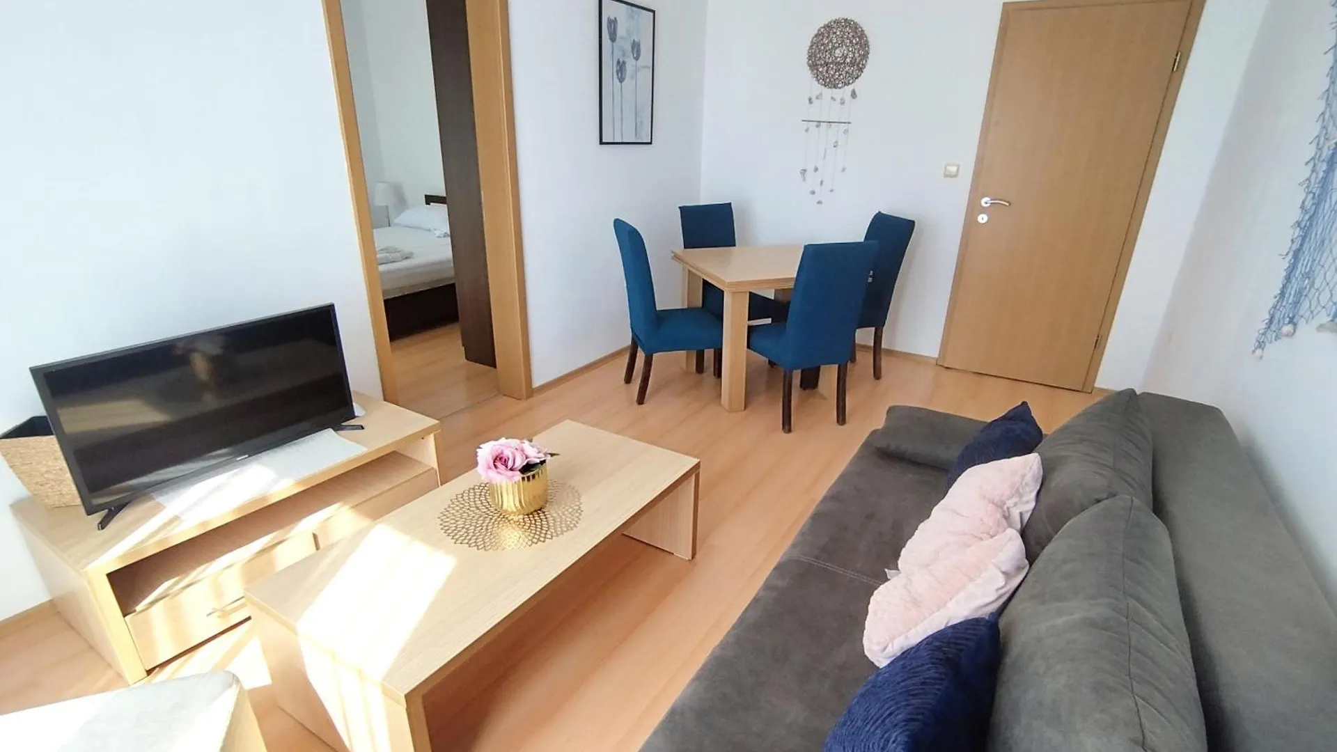 New Line Village Apartments Sunny Beach