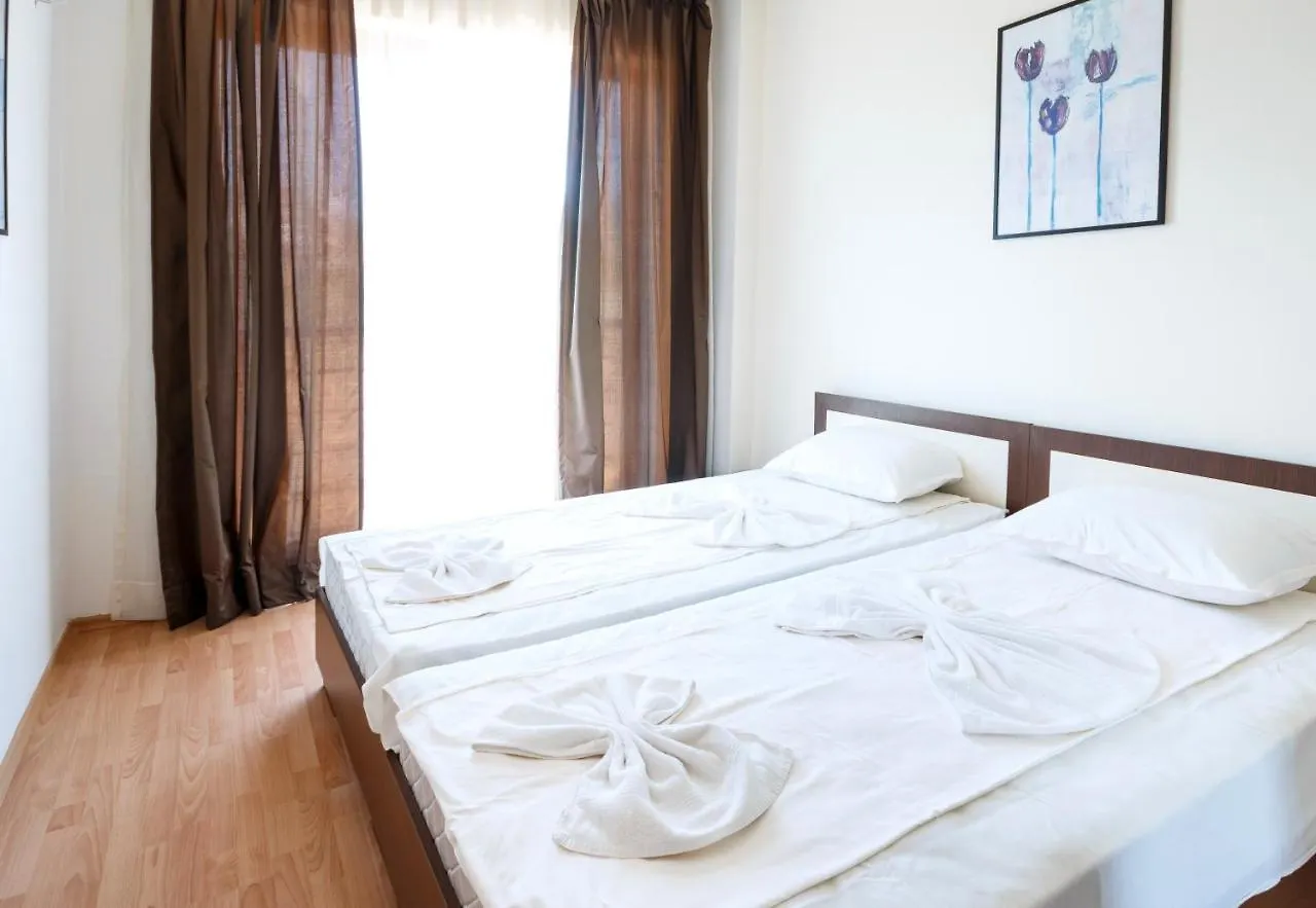 New Line Village Apartments Sunny Beach